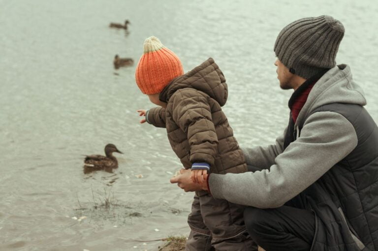 Fedrenes fortvilte kamp