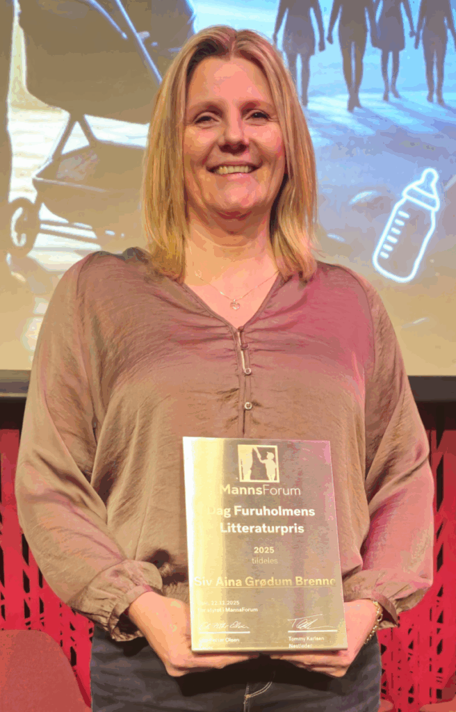 Siv Aina Grødum Brenno - vinner av Dag Furuholmens Litteraturpris 2025. Foto: MannsForum