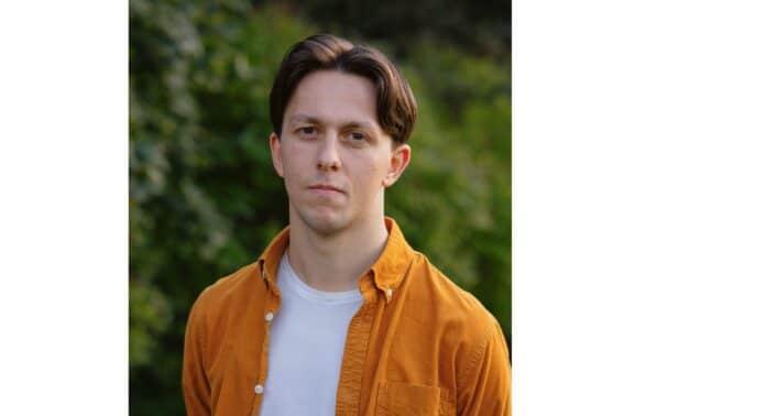KrFU-nestleder Torkel Johannes Bjuland mener mange unge menn ikke kjenner seg igjen i fortellingen om at de tilhører en privilegert gruppe. Foto: KrFU